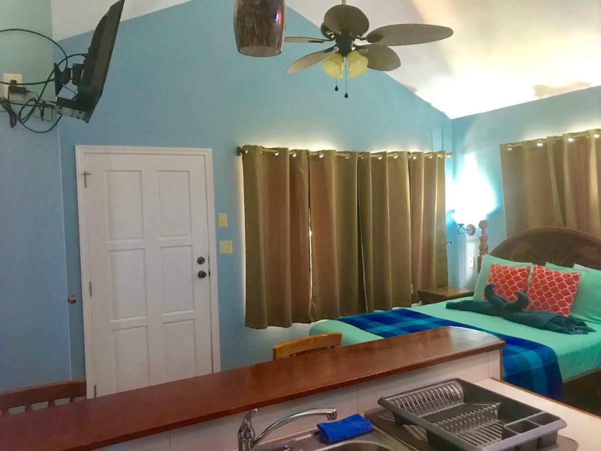Tilt-Ta-Dock Resort Belize Corozal Buitenkant foto