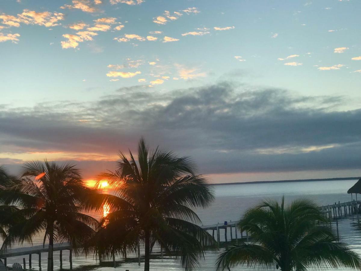Tilt-Ta-Dock Resort Belize Corozal Buitenkant foto